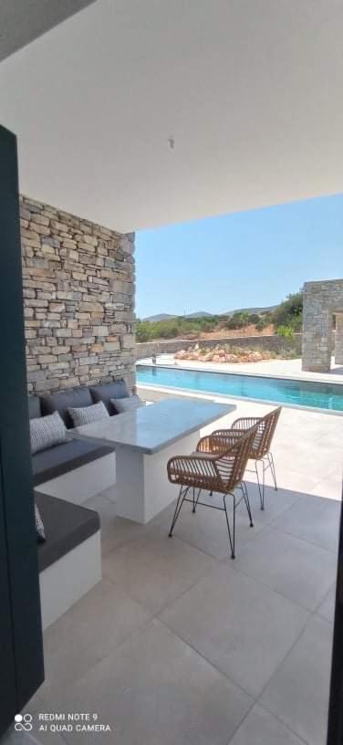 Paros-Memories-Neubau-Villen, Sportpool Aspro Chorio Eksteriør billede