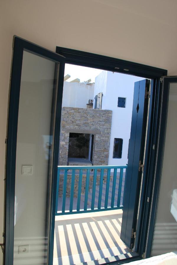 Paros-Memories-Neubau-Villen, Sportpool Aspro Chorio Eksteriør billede