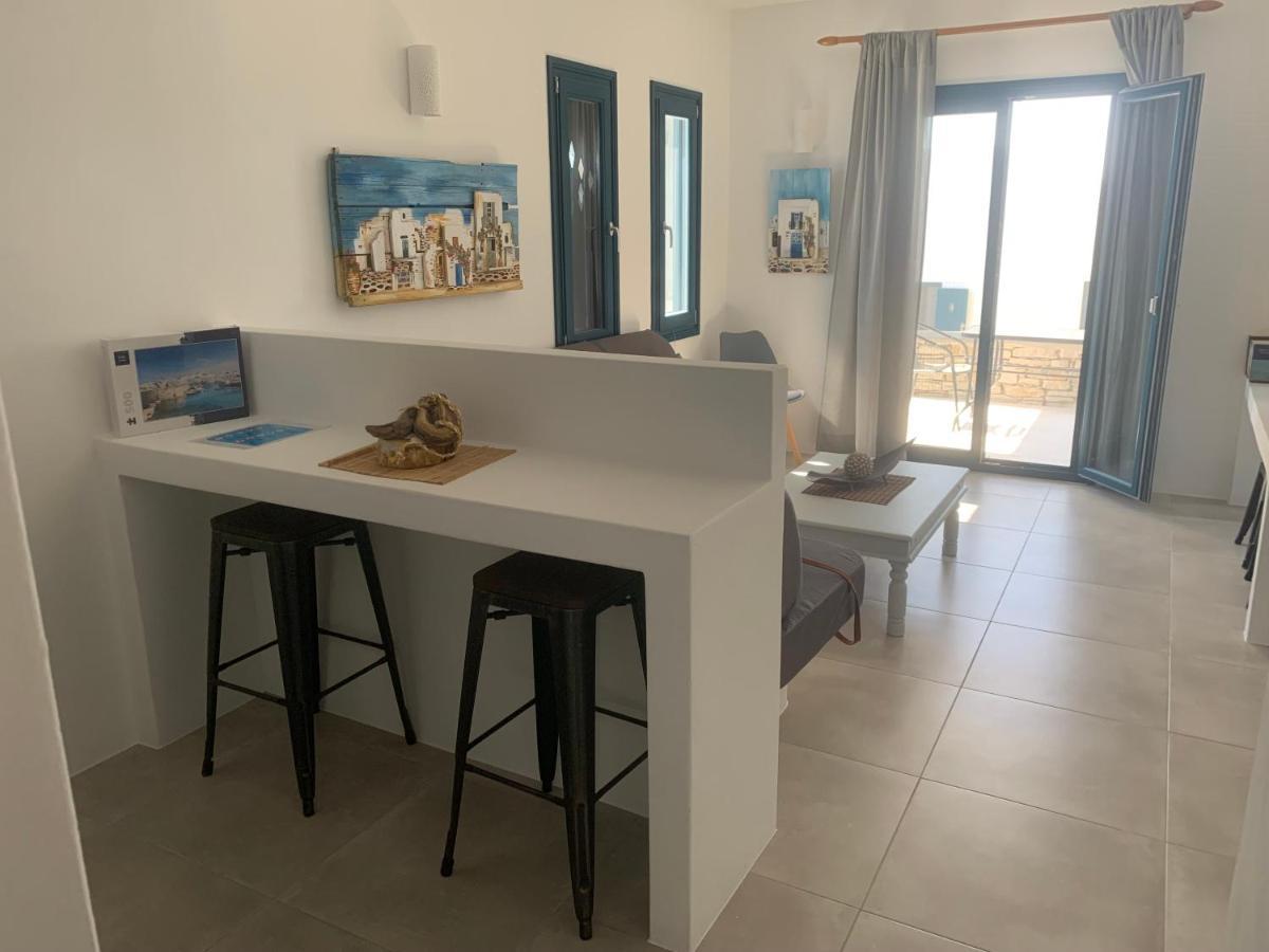 Paros-Memories-Neubau-Villen, Sportpool Aspro Chorio Eksteriør billede