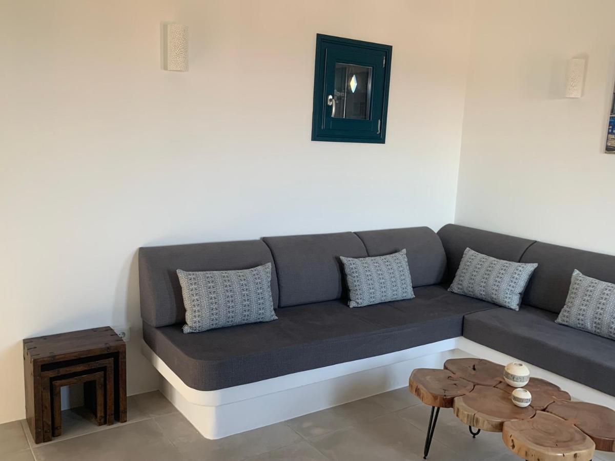 Paros-Memories-Neubau-Villen, Sportpool Aspro Chorio Eksteriør billede