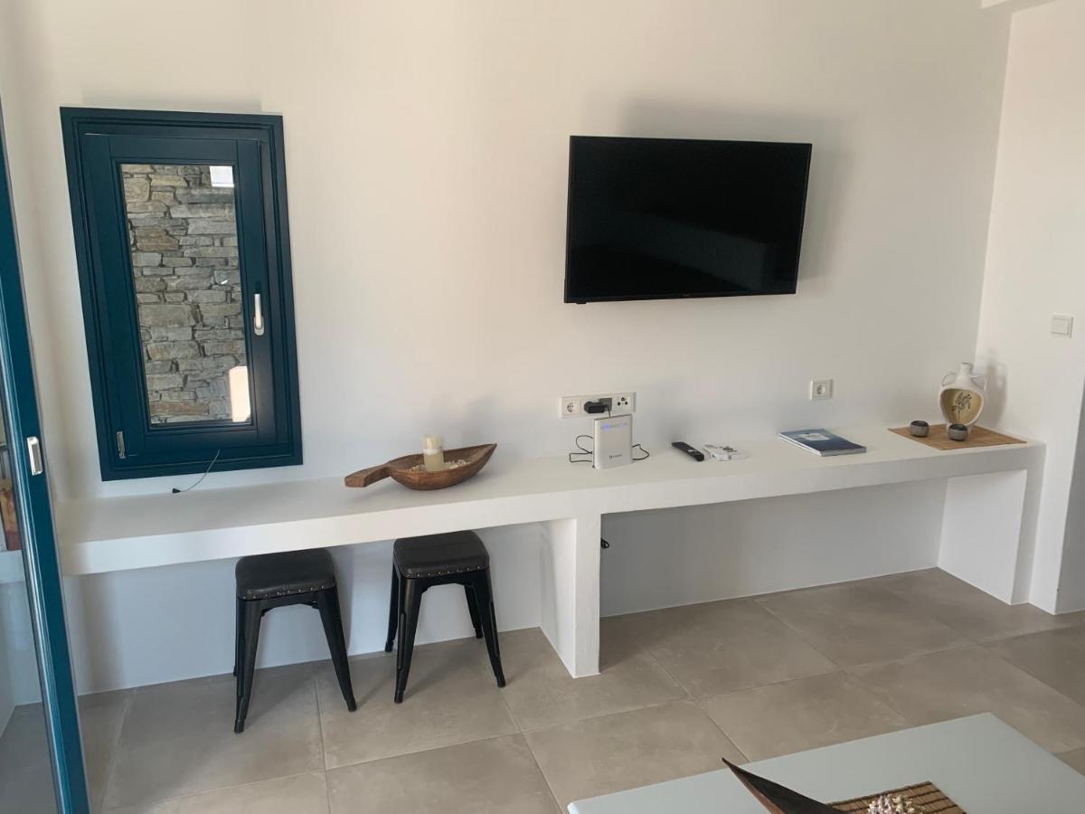 Paros-Memories-Neubau-Villen, Sportpool Aspro Chorio Eksteriør billede
